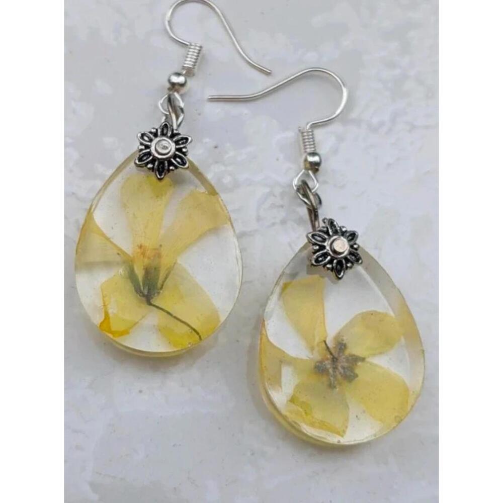 Pressed Flower Real Buttercup Earrings - Picture 2 of 4